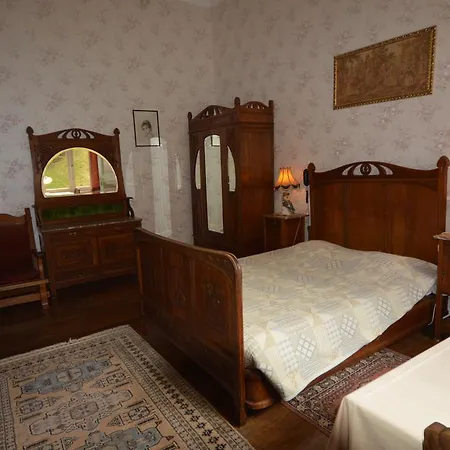 Hotel Chateau Bleu