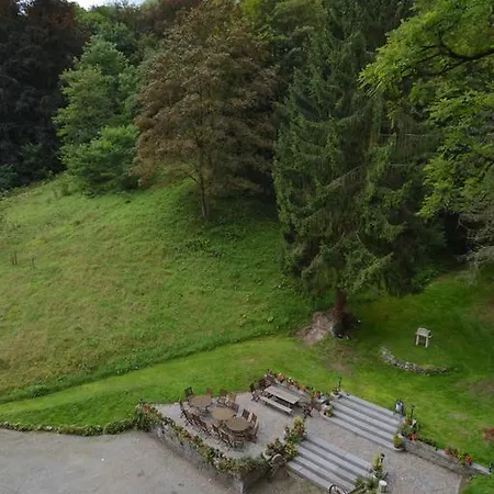 ホテル Chateau Bleu Trooz