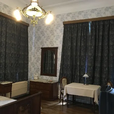 Chateau Bleu Hotel 3*