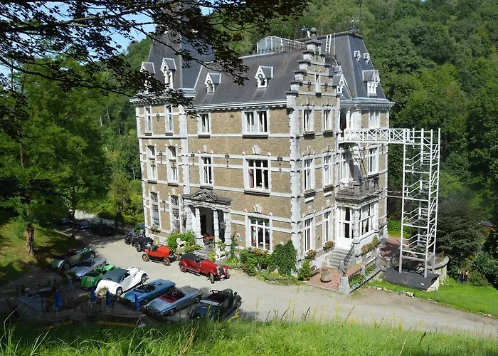 מלון Chateau Bleu