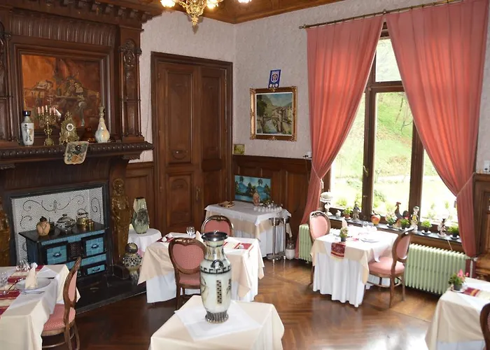 מלון Chateau Bleu