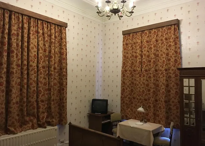 Chateau Bleu מלון