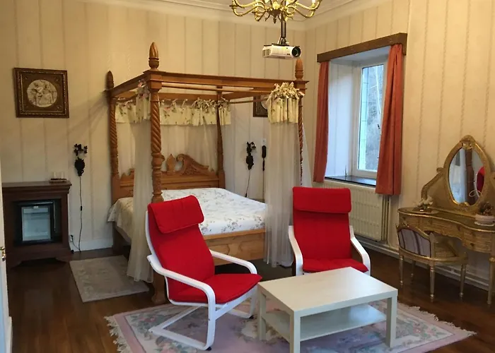 Chateau Bleu מלון